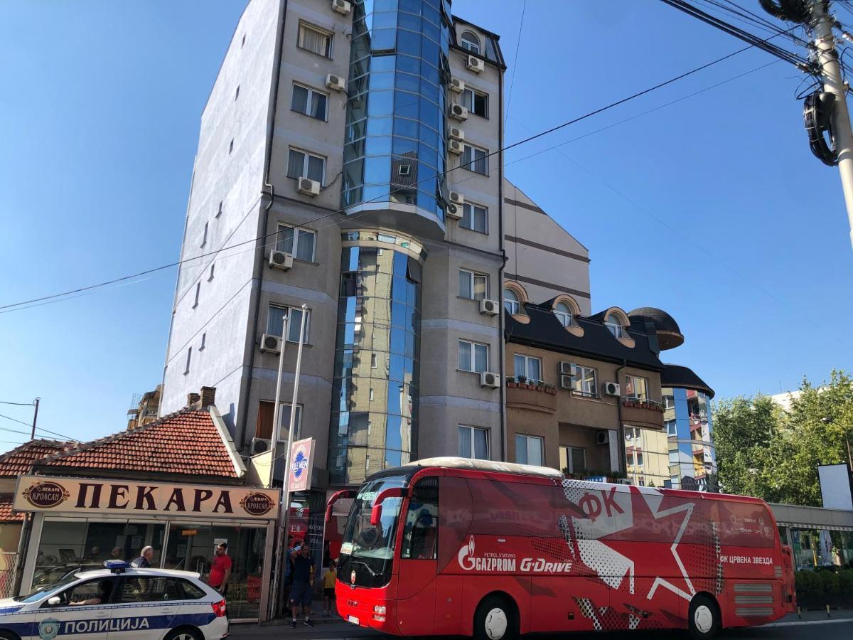 Garni Hotel Rile Men Ni Exteriör bild