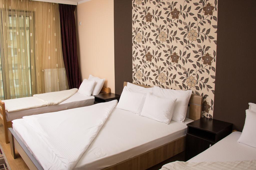 Garni Hotel Rile Men Ni Rum bild
