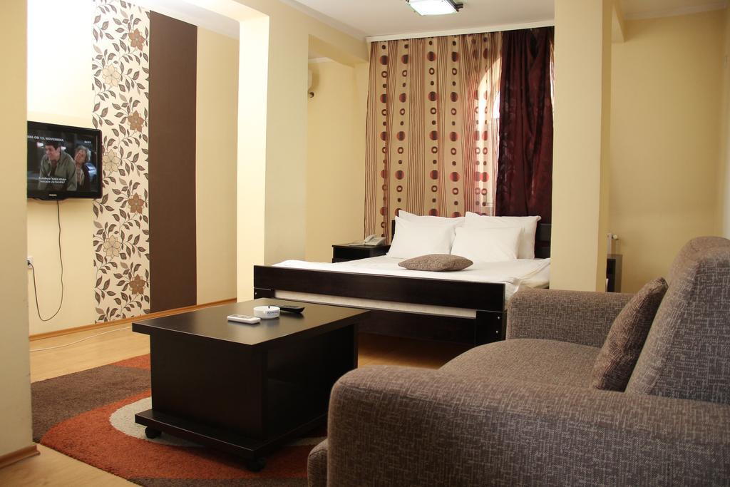 Garni Hotel Rile Men Ni Rum bild